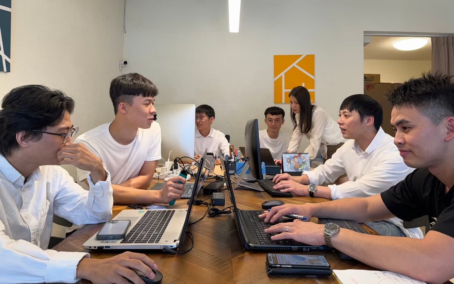 /_next/static/media/team-work-005.3dc5b445.jpg